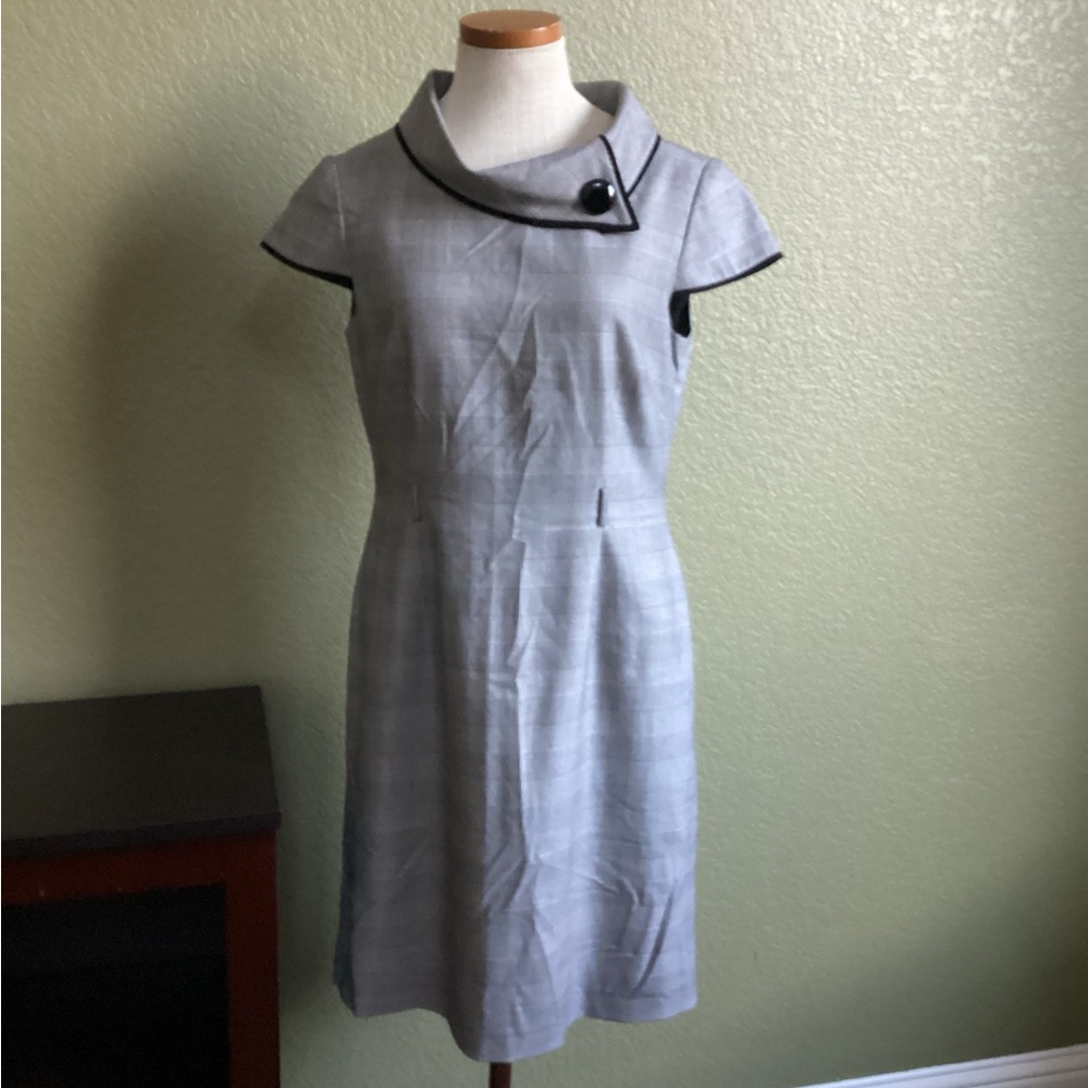 Tahari Elegant Gray Women's Dress (8 P )